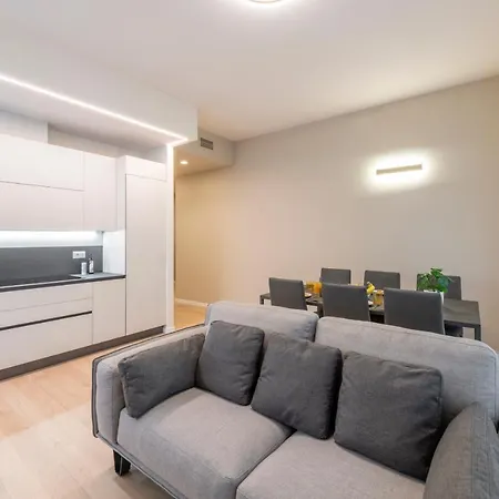 De Amicis, 25 - Nel Cuore Di Lägenhet