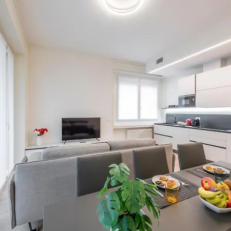 Apartamento De Amicis, 25 - Nel Cuore Di